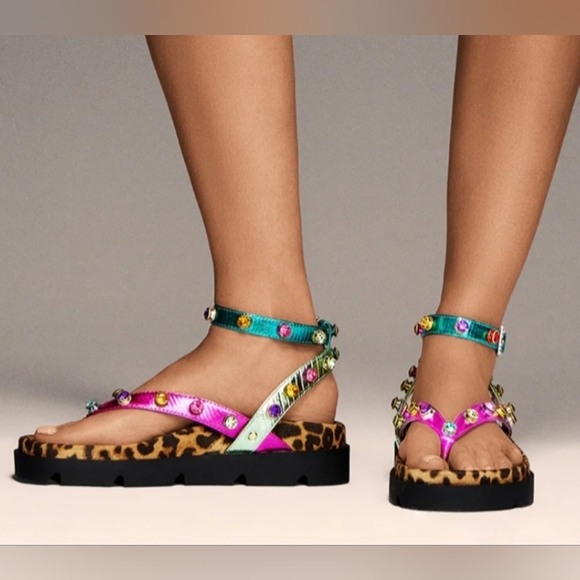 Betsey Johnson Thong Sandals 8 Pink Green Studs Conley Metallic Strappy New $130 - Picture 11 of 17